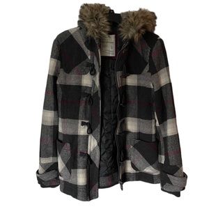 Aeropostale Plaid Winter Jacket L Faux Fur Hood